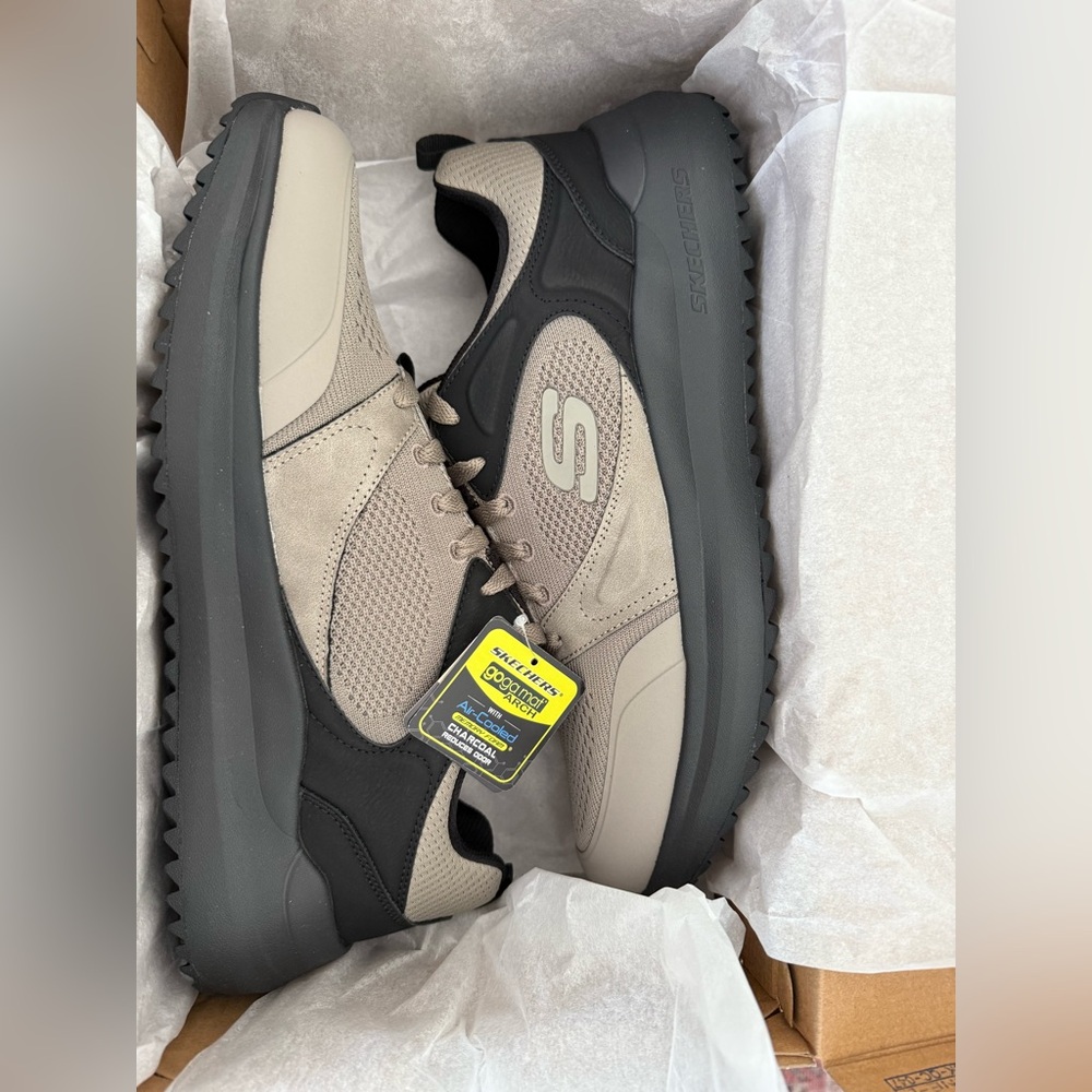 NIB/NWT Men’s Skechers Black and Taupe Walking Sneakers. - Picture 14 of 16